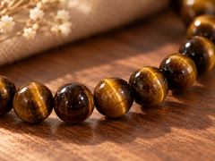 Serenity Tiger's Eye Beaded Bracelet – macro detail